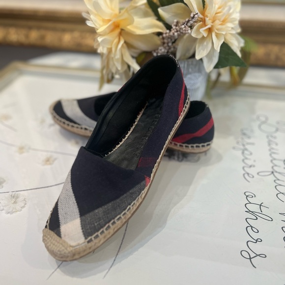 Burberry Navy Blue and White Espadrilles size 38.5 - Picture 4 of 9